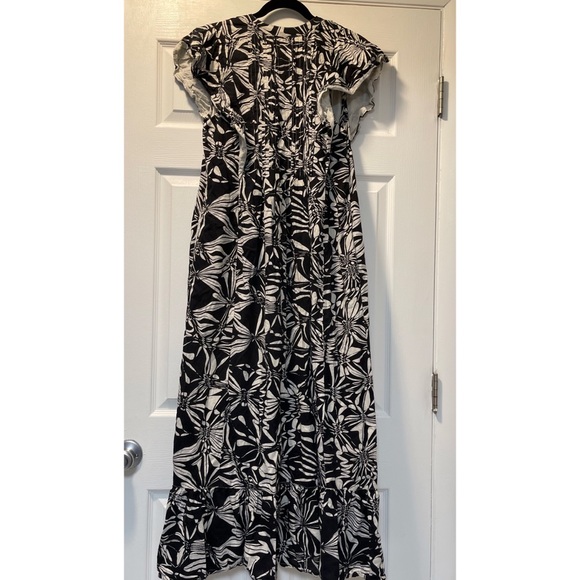 Anthropologie Maeve Cassandra Abstract Print
Black and White Maxi Dress - Picture 3 of 7